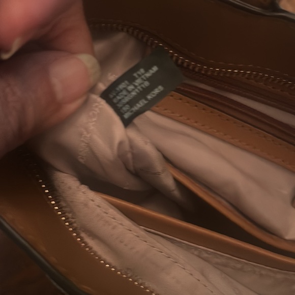 Michael Michael Kors Whitney Small Logo Tote in Vanilla - Picture 13 of 15